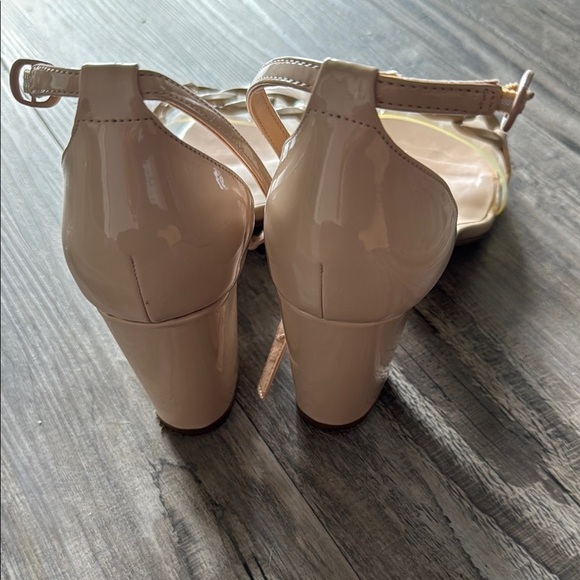 Unisa Cream Heels Elegant High Heel Shoes 7 1/2 - Picture 5 of 7
